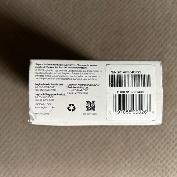 Logitech B100 Full-Size Corded Mouse - Picture 5 of 6